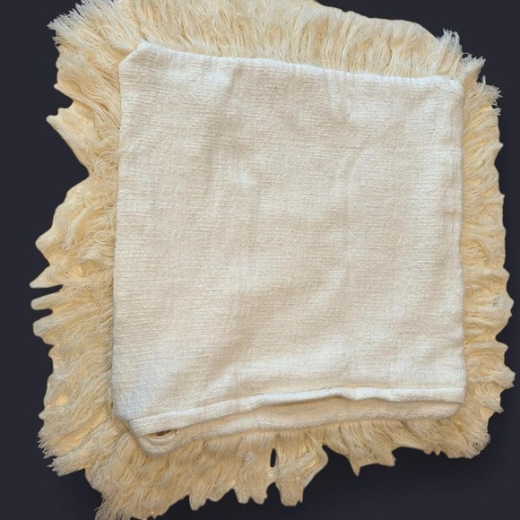 Luxury 24x24” Boho Pillow Cover with Fringe & Diamond Pattern – Like New! - Picture 6 of 6